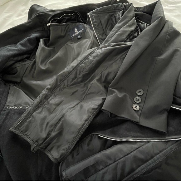 London Fog Men's Black Trench Coat with Zip in / out Liner Size 44 Long - Picture 13 of 15